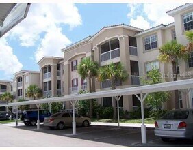 Building Photo - 3001 Greystone Loop