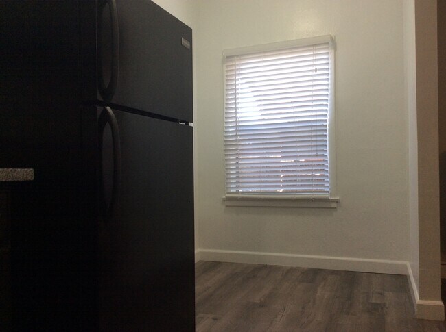 Dining space with window - 2222 Cambridge St