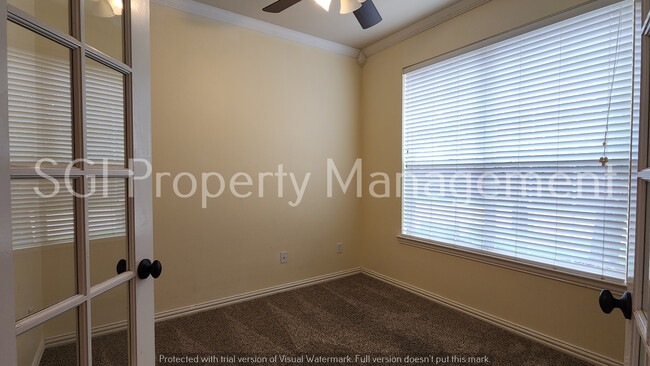 Building Photo - 3601 Anita Dr