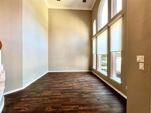 Building Photo - 615 Fallbrook Dr