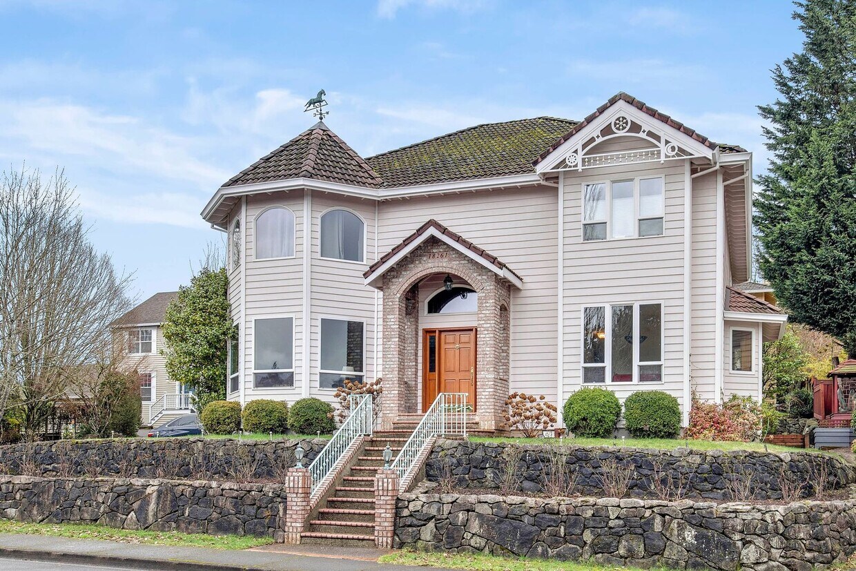 Primary Photo - Beaverton 3 Bed + Office, 2.5 Bath Home!