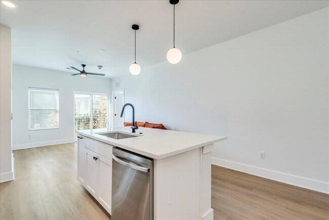 Foto del edificio - 3000 Duval St