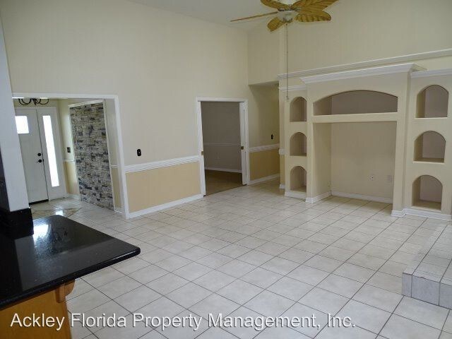 Foto del edificio - 880 Brighton Pl Blvd