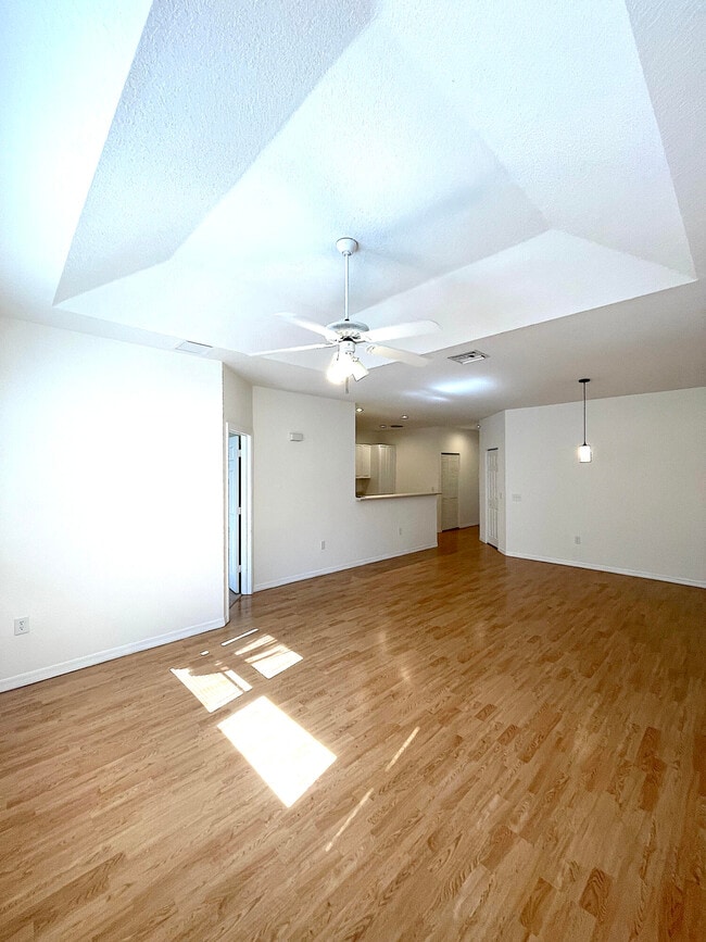 Building Photo - 1791 S Dovetail Dr