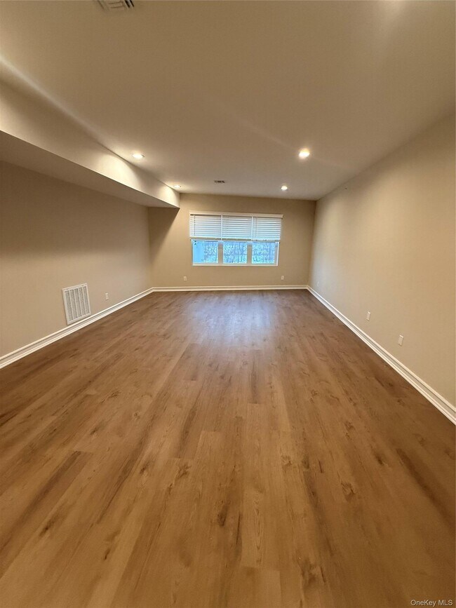 Foto del edificio - 122 Greenwich Ave