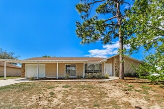 Building Photo - 11171 Heathwood Ave