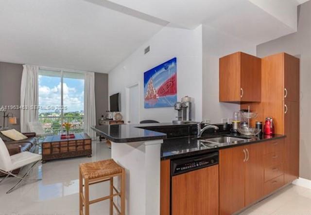 Foto del edificio - 2775 NE 187th St