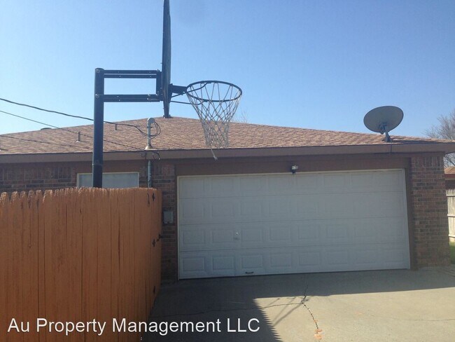 Building Photo - 4 br, 2 bath House - 1104 Shasta Dr.