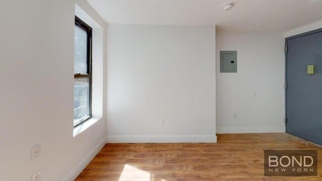 Foto del edificio - 0 bedroom in Manhattan NY 10003