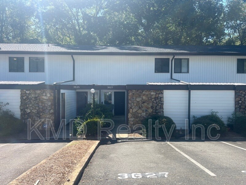 Primary Photo - 3627 Maple Glen Ln