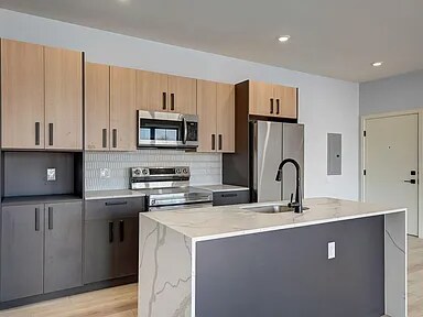 Photo - 1112 E Berks St Apartment