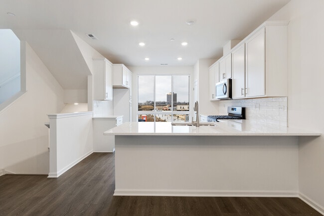 Building Photo - 1304 Catalina Ct.