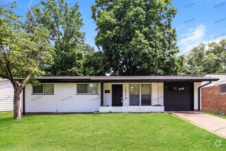 Building Photo - 10334 Edgefield Dr