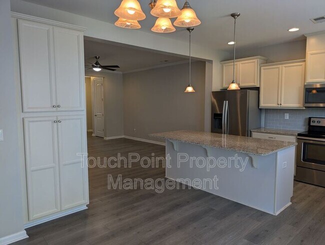 Building Photo - 5508 Trieg Dr