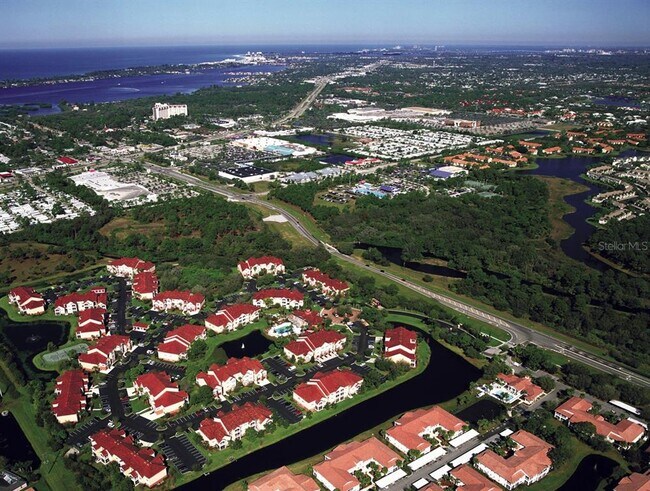 Building Photo - 4114 Central Sarasota Pkwy