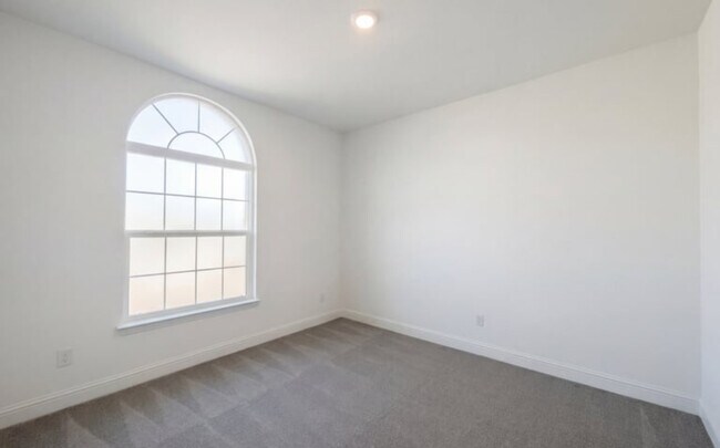 Building Photo - 8642 Steiger Trl