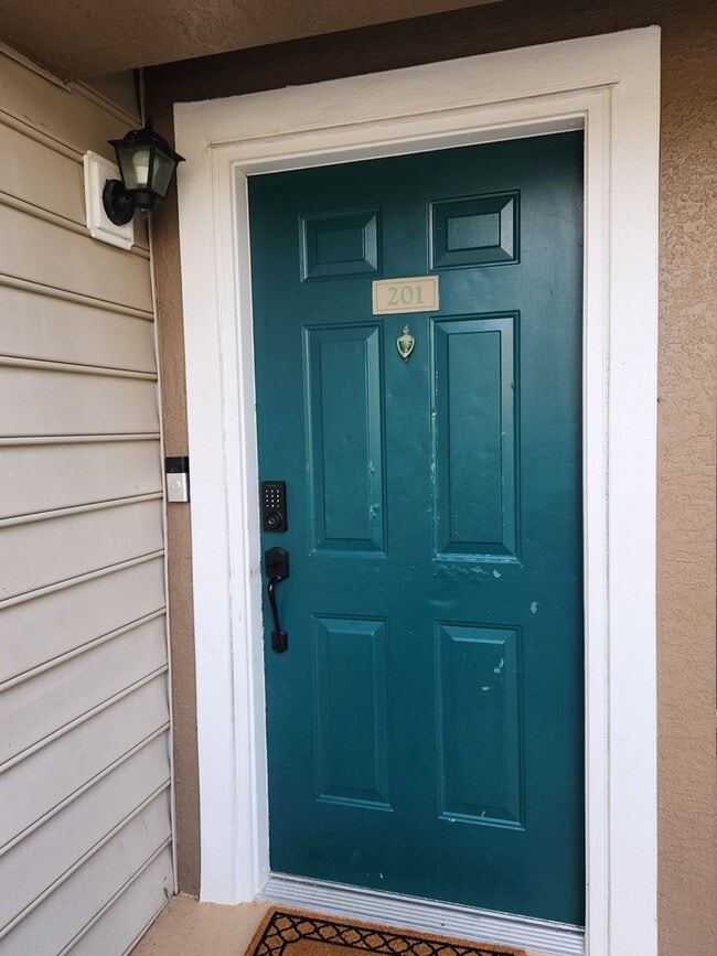 Foto del edificio - 8926 Manor Loop