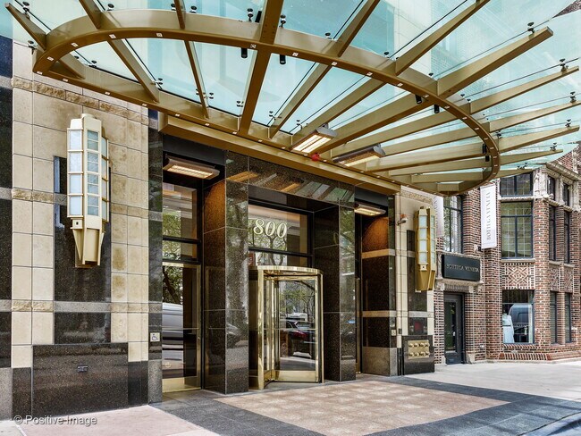 Building Photo - 800 N Michigan Ave
