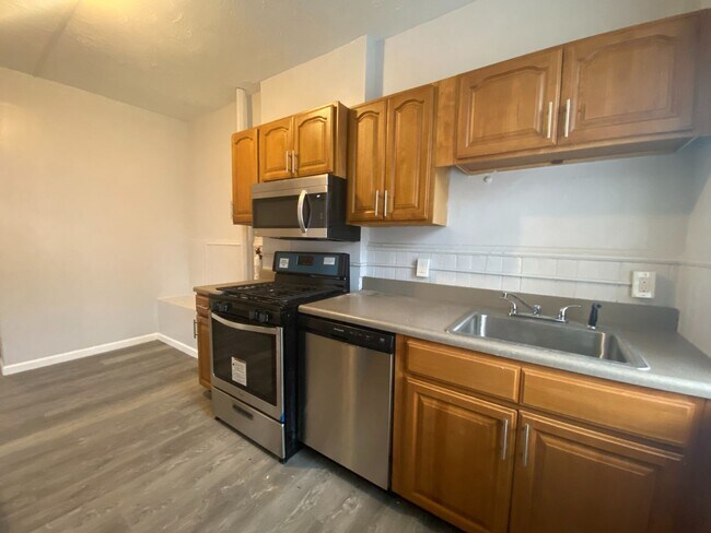 Foto del edificio - 2029 Rose St