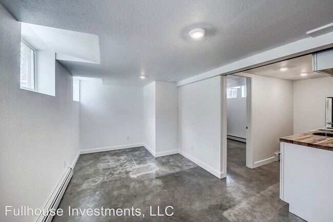 Building Photo - 7580 W 33rd Ave