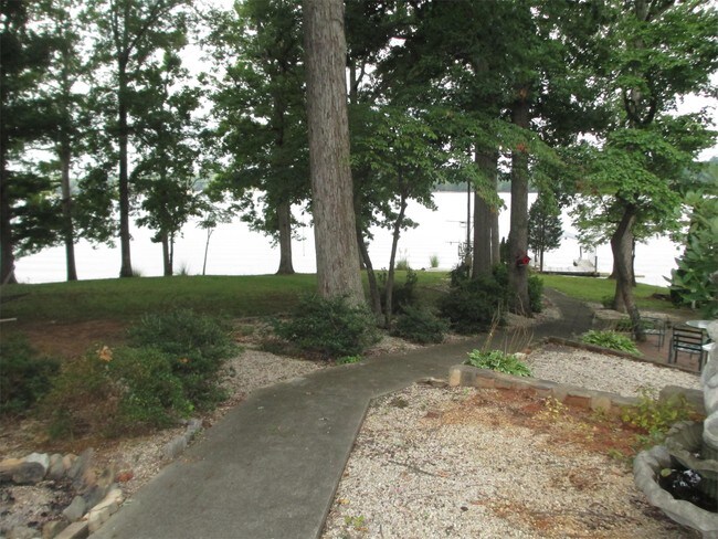 Building Photo - 7692 Windward Point Dr