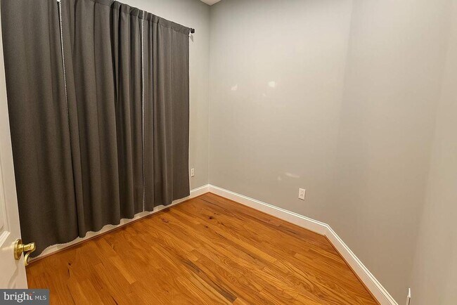 Foto del edificio - 712 Ridgemont Ave
