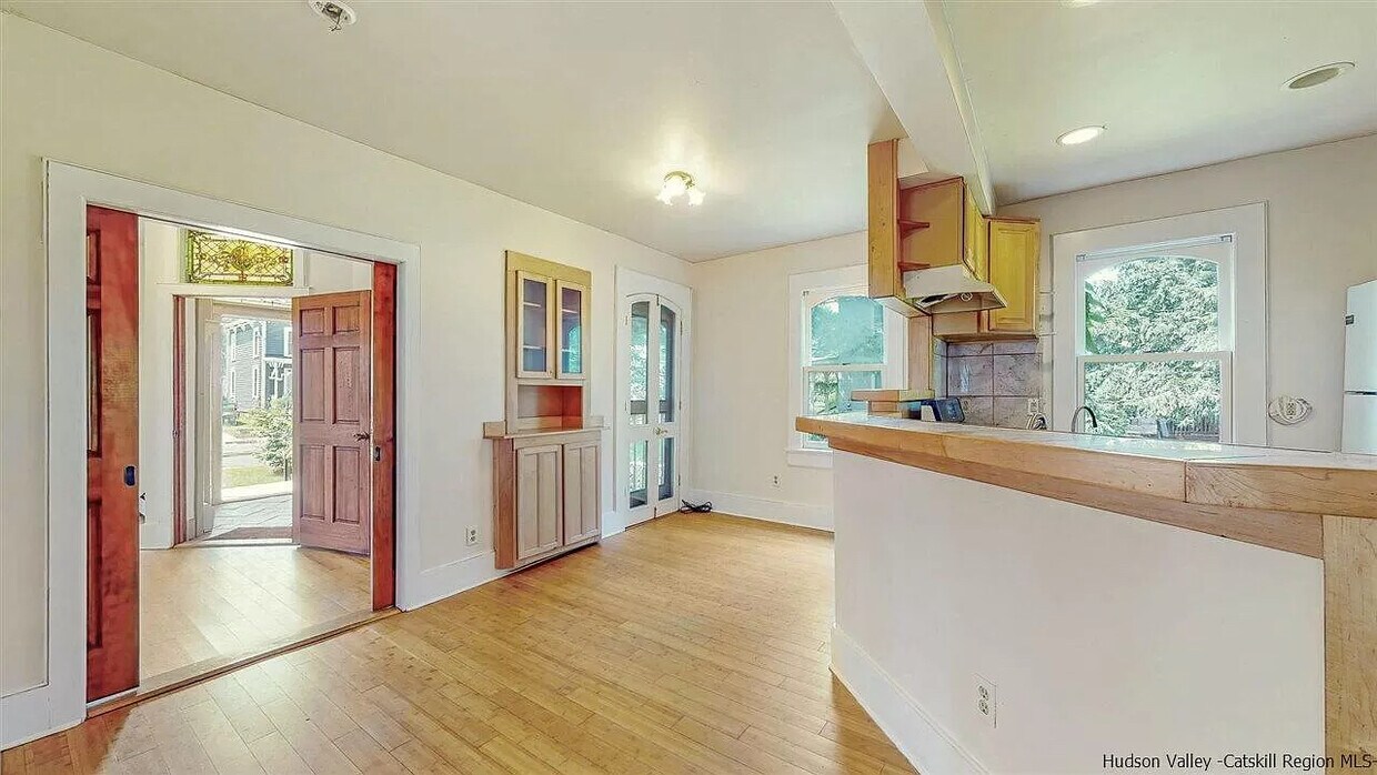 322 Main St, Rosendale, NY 12472 House Rental in Rosendale, NY