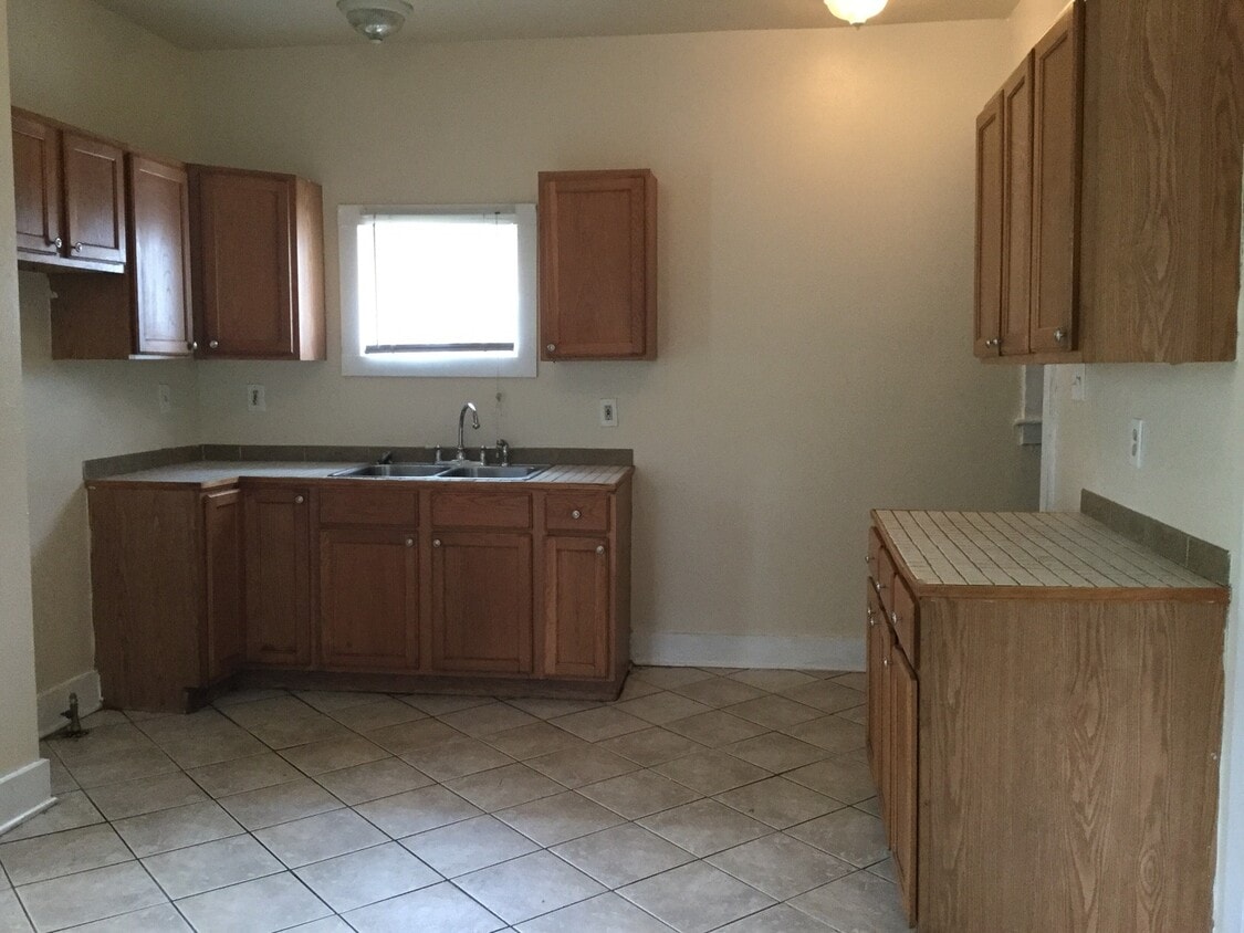 Primary Photo - 3 bedroom Single Family ( Harambee )