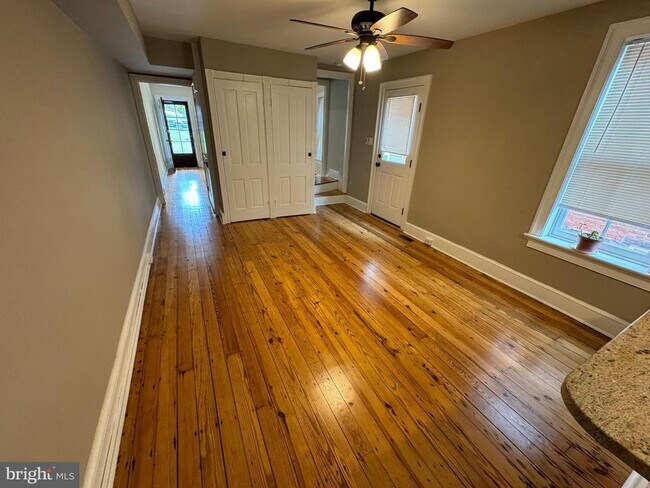 Foto del edificio - 26 N Congress St