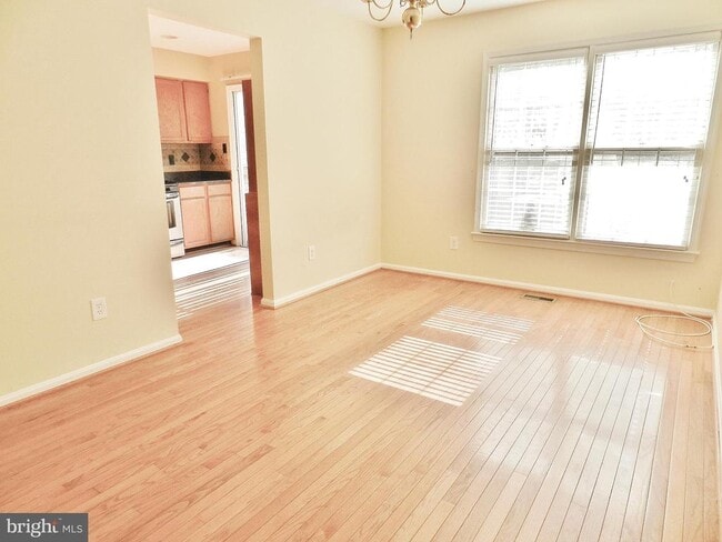 Building Photo - 4235 Fox Lake Dr