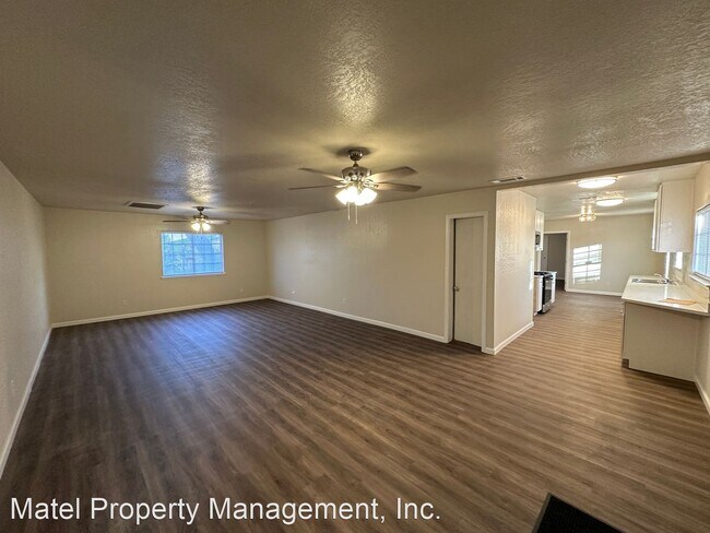 Foto del edificio - 3 br, 2 bath House - 3824 SANTA FE ST