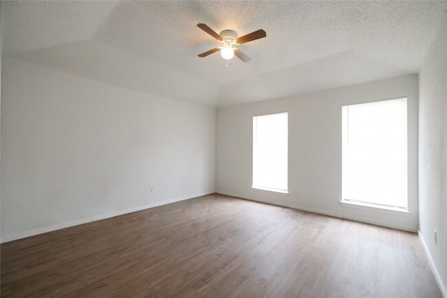 Building Photo - 3202 Rockrill Dr