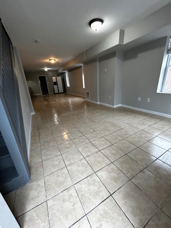 Building Photo - 3100 Stafford St