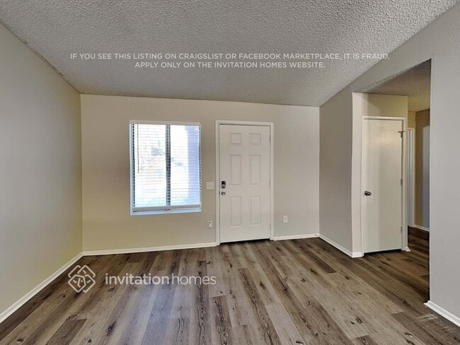 Building Photo - 3239 W Tonopah Dr