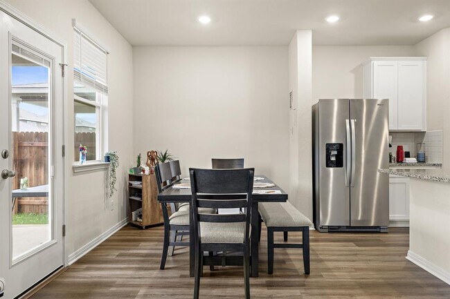 Foto del edificio - 129 Greenway Ln