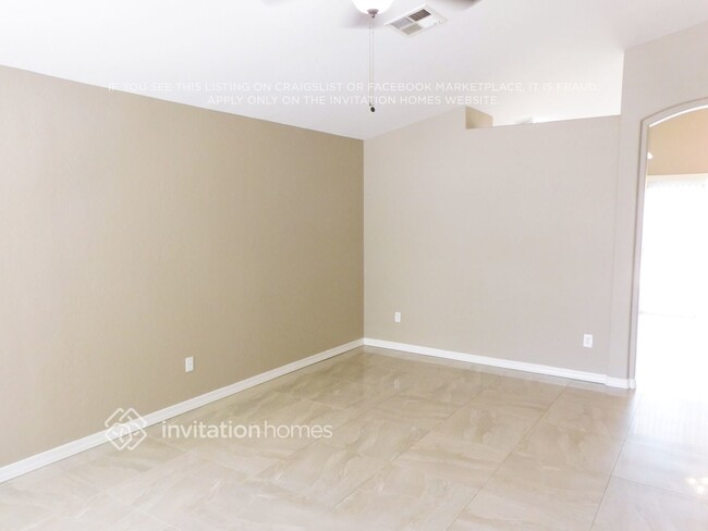 Building Photo - 836 E Morelos St