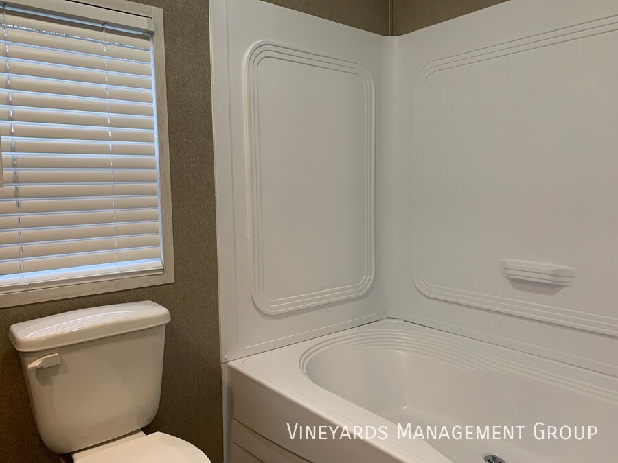 689 W Mills Dr, Towanda, KS 67144 House Rental in Towanda, KS