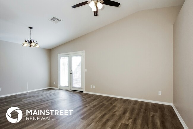 Building Photo - 8815 W Manzanita Dr