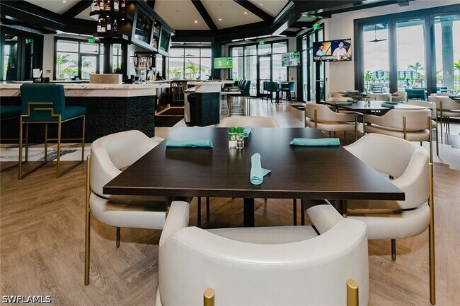 Foto del edificio - 5749 Double Eagle Cir