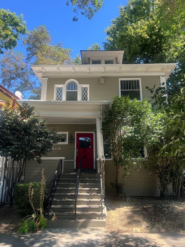 Building Photo - 1731 I St