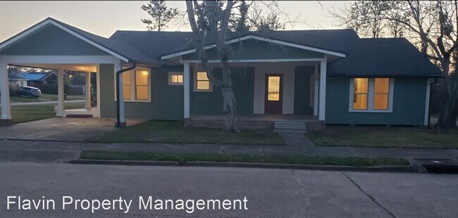 Building Photo - 3 br, 2 bath House - 649 8th Street