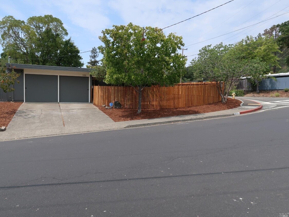 2151 Elderberry Ln, San Rafael, CA 94903 House Rental in San Rafael