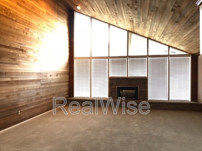 Foto del edificio - 7730 SW Eaker Pl