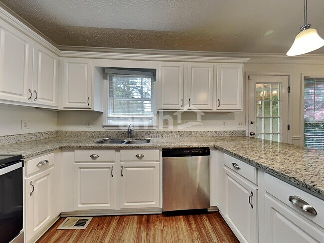 Foto del edificio - 2262 Ashley Falls Ln NW