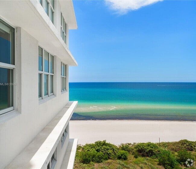 Building Photo - 5601 Collins Ave