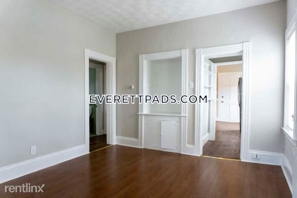 Building Photo - 2 br, 1 bath House - 15 Gladstone St # 2