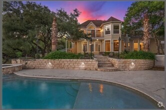Building Photo - 1400 Camelback