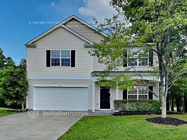 Building Photo - 4104 Hampstead Village Dr