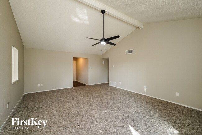 Building Photo - 7345 Southridge Trail