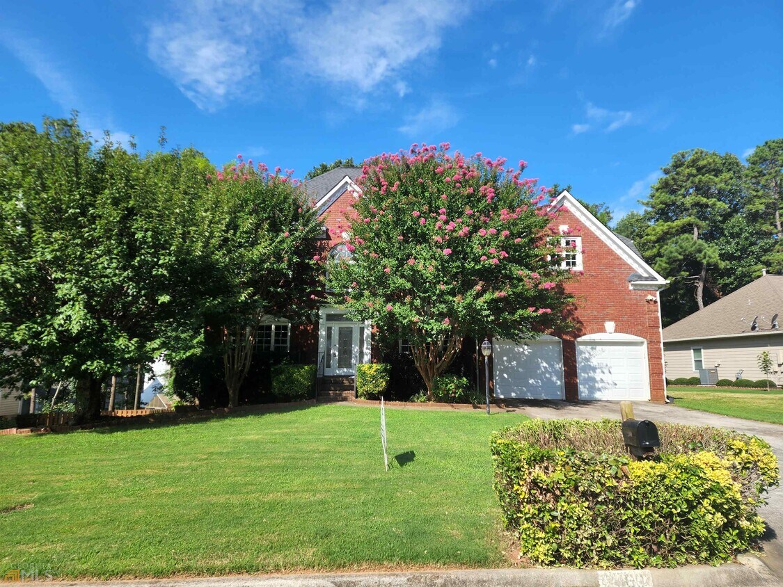 Foto principal - 2460 Sawtooth Oak Dr